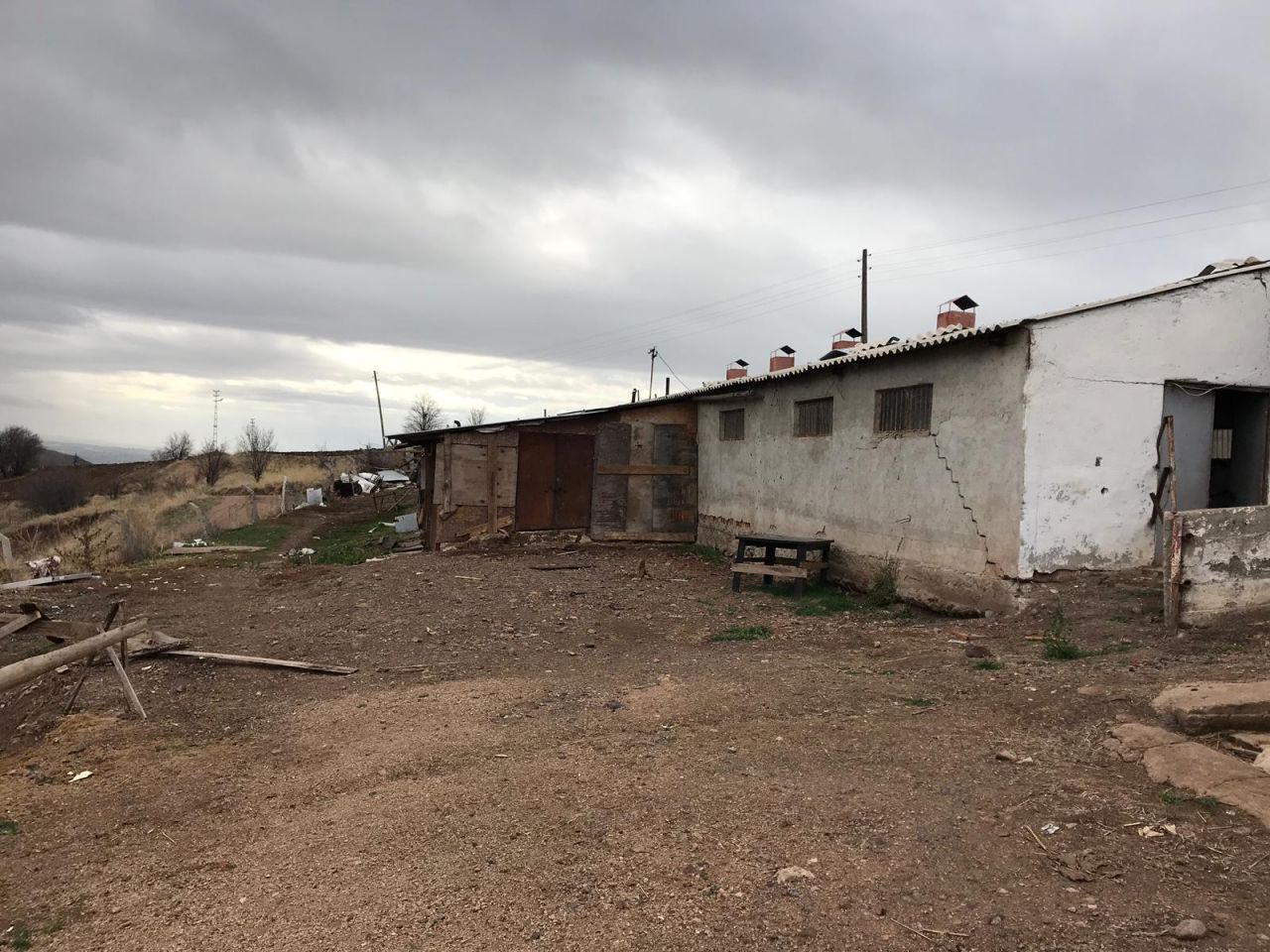 yenikente 15 km uzaklikta hazir kurulu duzen ciftlik